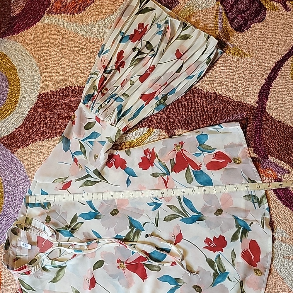 Sheer Floral Print Blouse - Picture 11 of 13